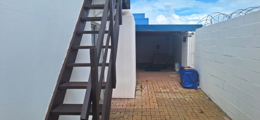 3 Bedroom Property for Sale in Skiathos Western Cape